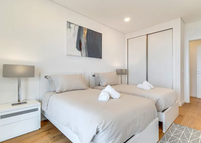 Laura Apartment Uptown 117 By Hr Madeira