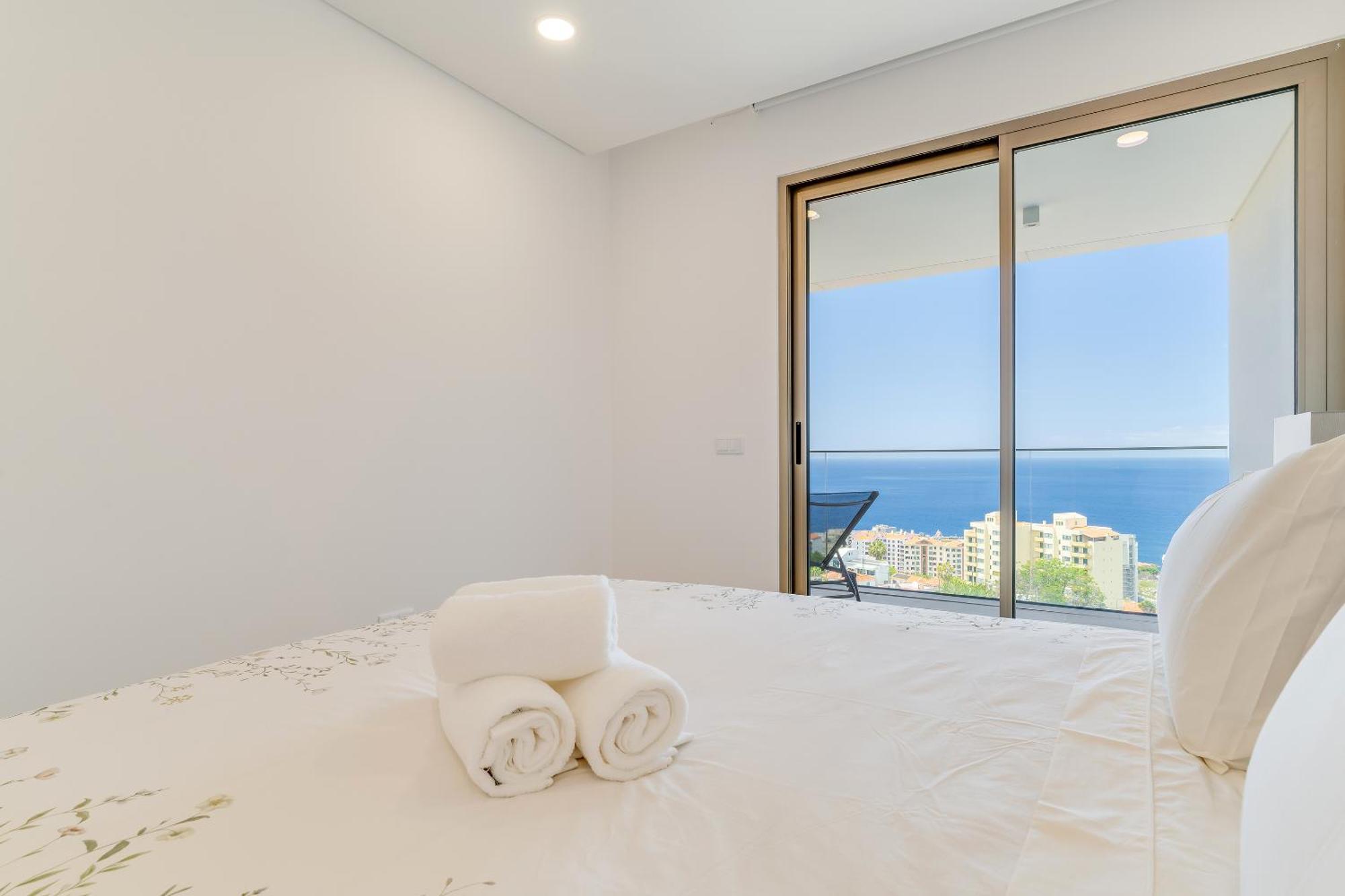 Laura Uptown 117 By Hr Madeira * Funchal (Madeira)