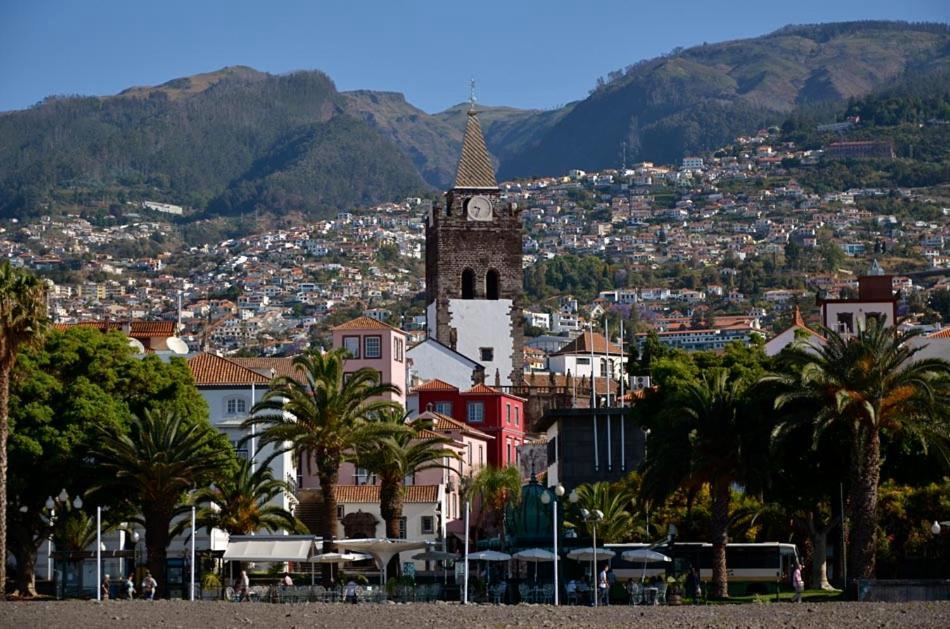 Laura Uptown 117 By Hr Madeira *